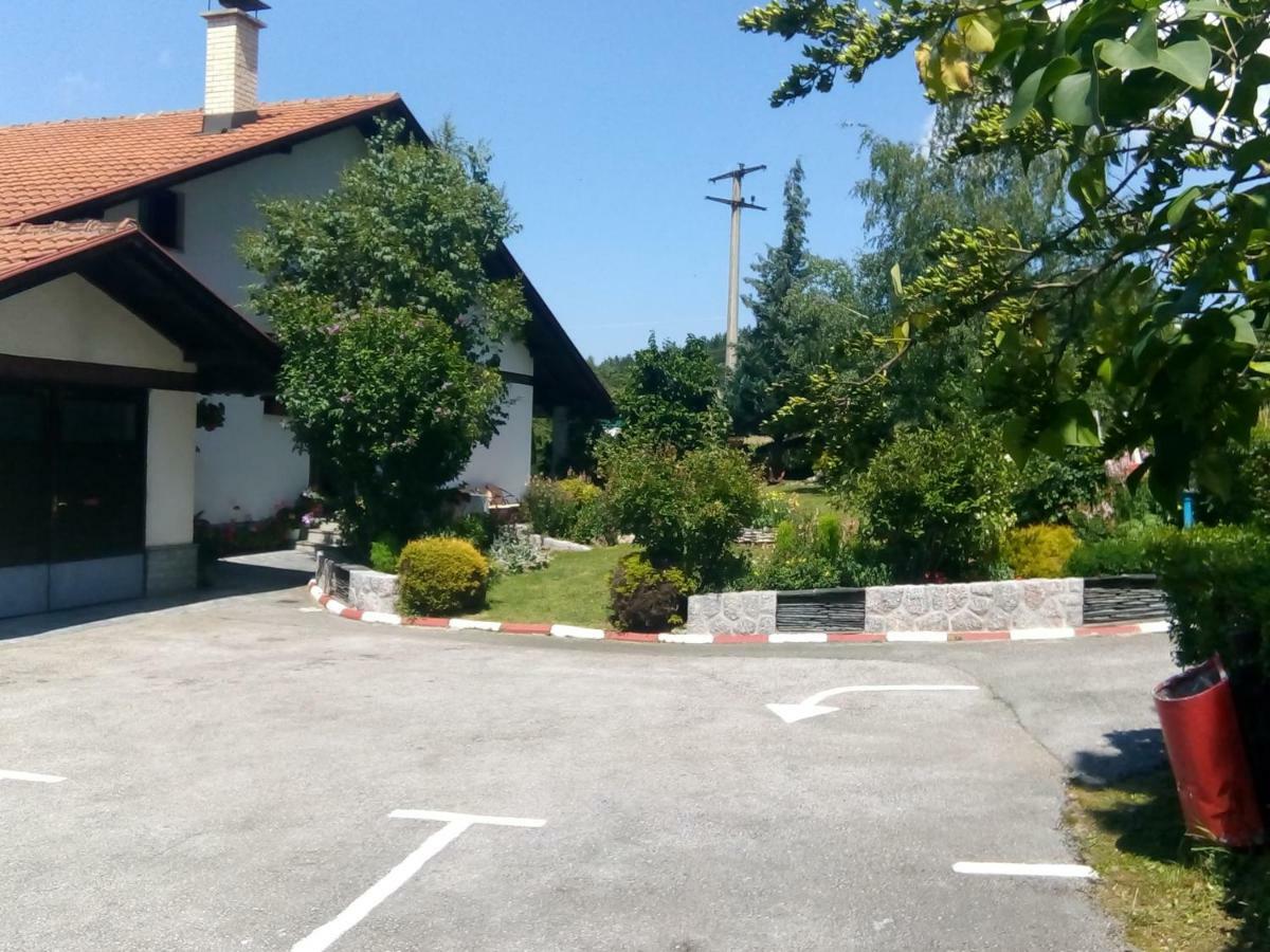 Apartmani Milic Sirogojno المظهر الخارجي الصورة